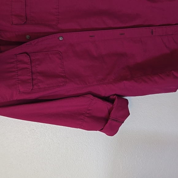 Duluth Trading Co Purple Button Down Shirt Size Medium - Picture 6 of 8